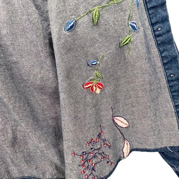 Vtg Bobbie Brooks Embroidered Denim Floral Shirt XL Floral Pintuck Blue Collar - Picture 2 of 16